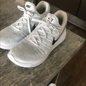 Women’s 8 1/2 lunarepic flyknit 2